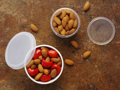 Almonds with Piquillo